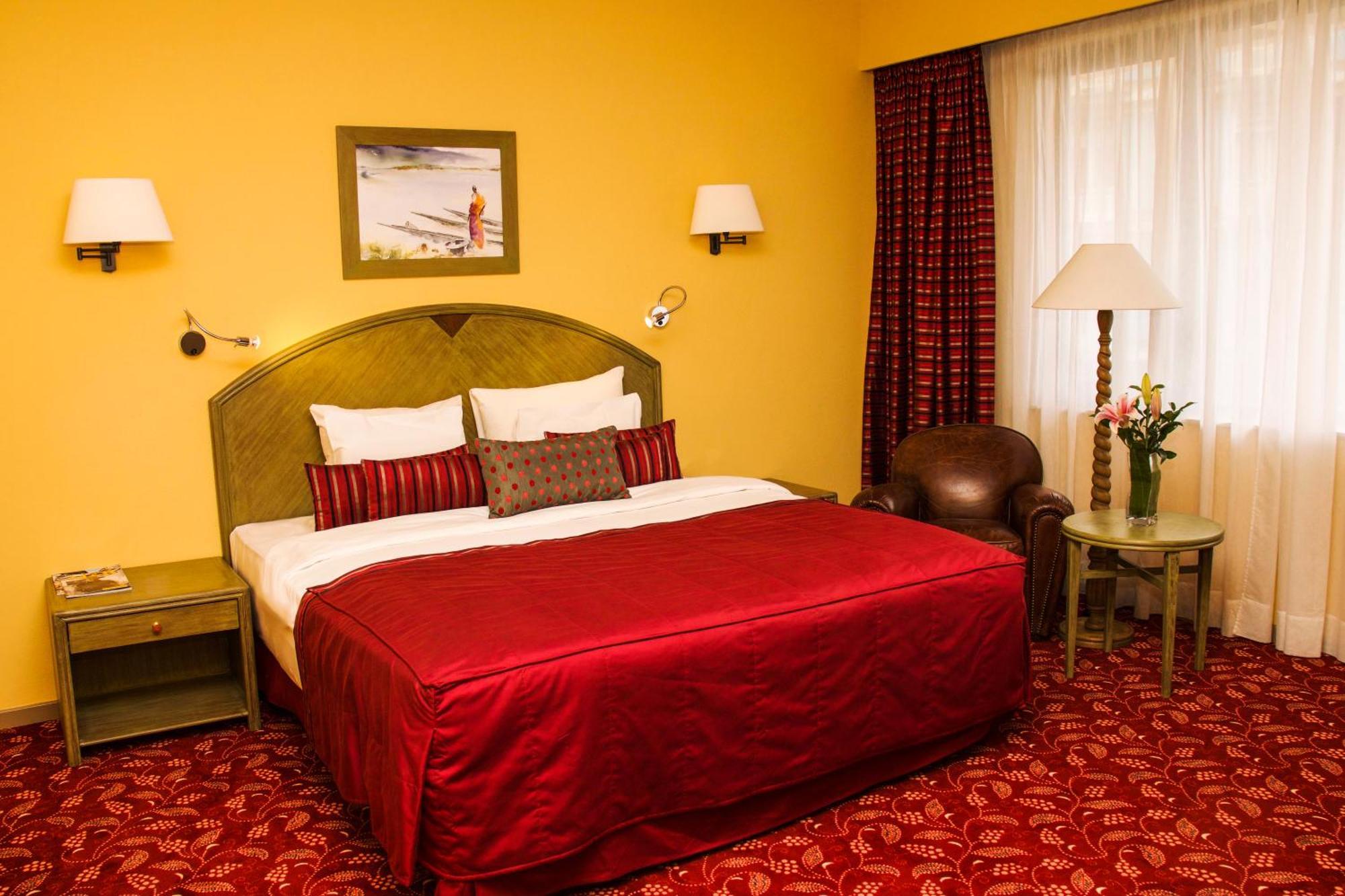 Hotel Memling Киншаса Экстерьер фото